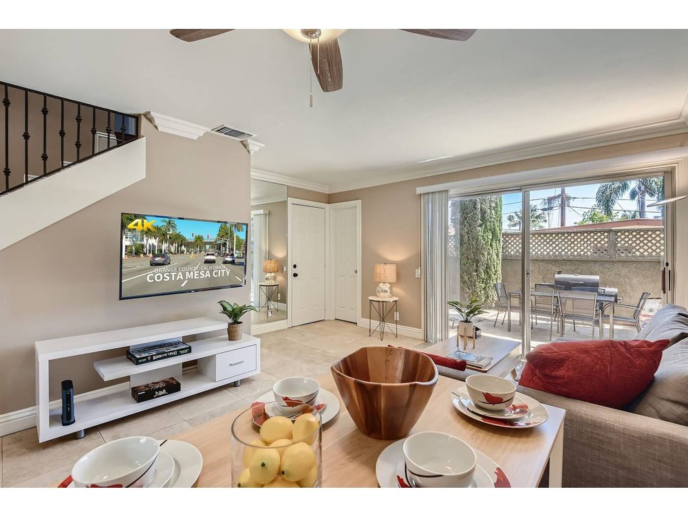 Holiday apartment in Costa Mesa from £337 per night