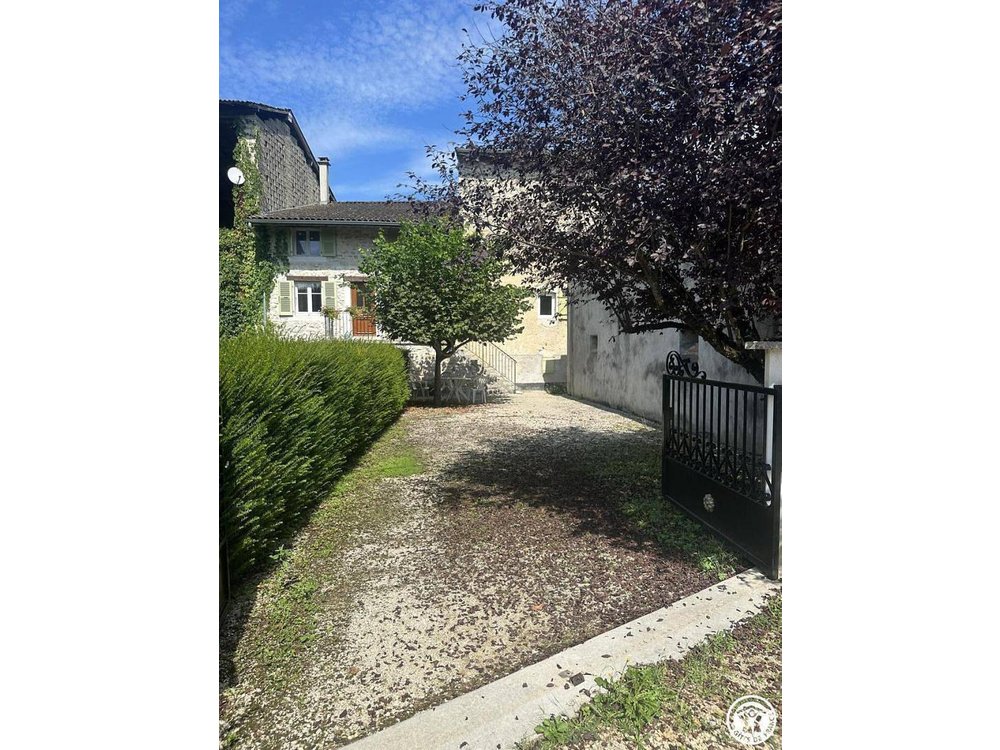 Holiday home in Ain from £72 per night