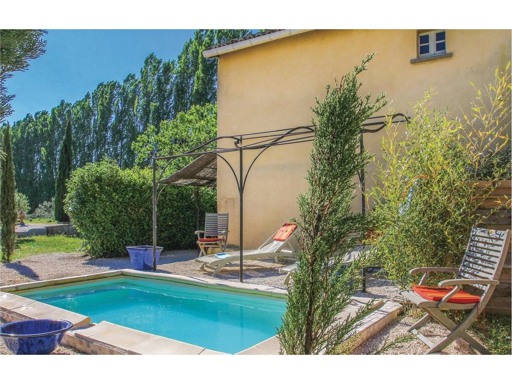 Holiday home in Gard from £49 per night