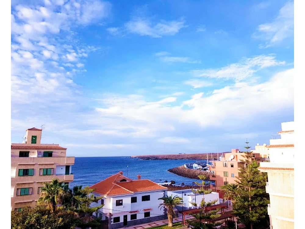 Holiday apartment in Abona from £52 per night