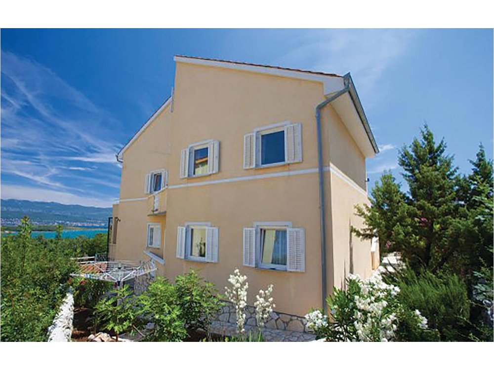 Holiday apartment in Krk from £33 per night