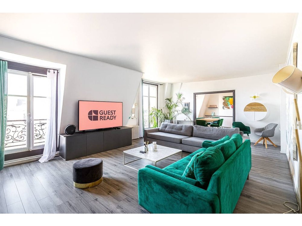 Holiday apartment in Paris from £709 per night