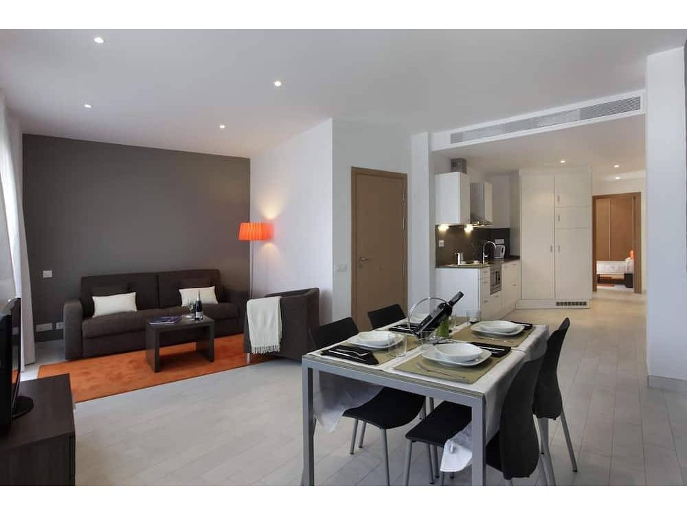 Holiday apartment in Barcelona from £1512 per night