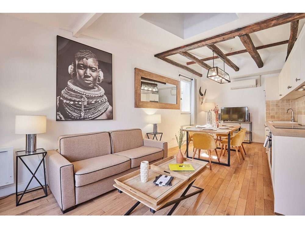 Holiday apartment in Paris from £740 per night