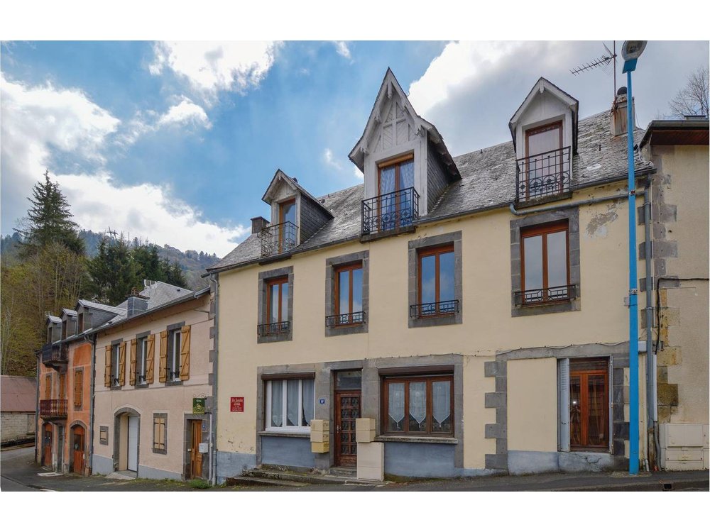 Holiday apartment in Auvergne from £29 per night