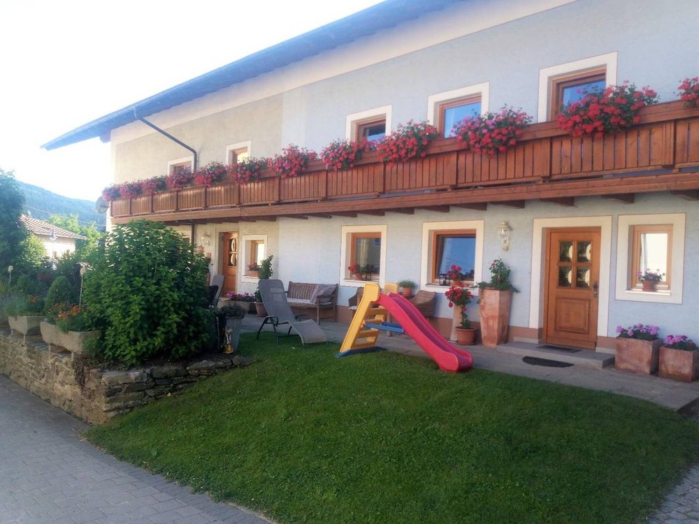 Holiday home in Lam from £53 per night