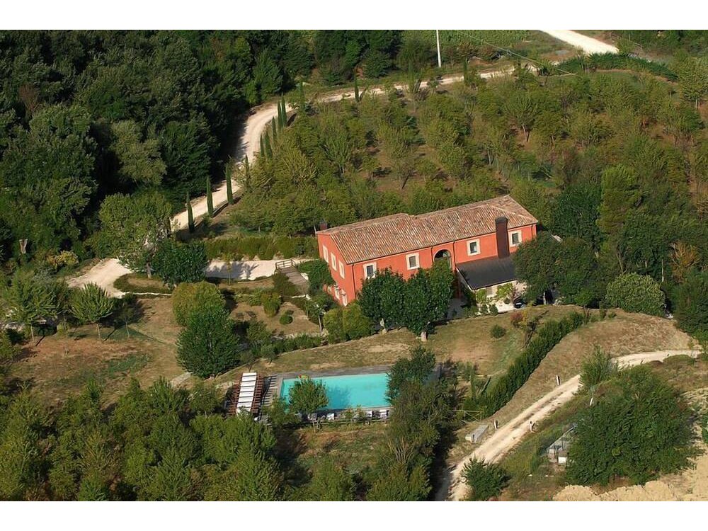 Holiday home in Todi from £1339 per night