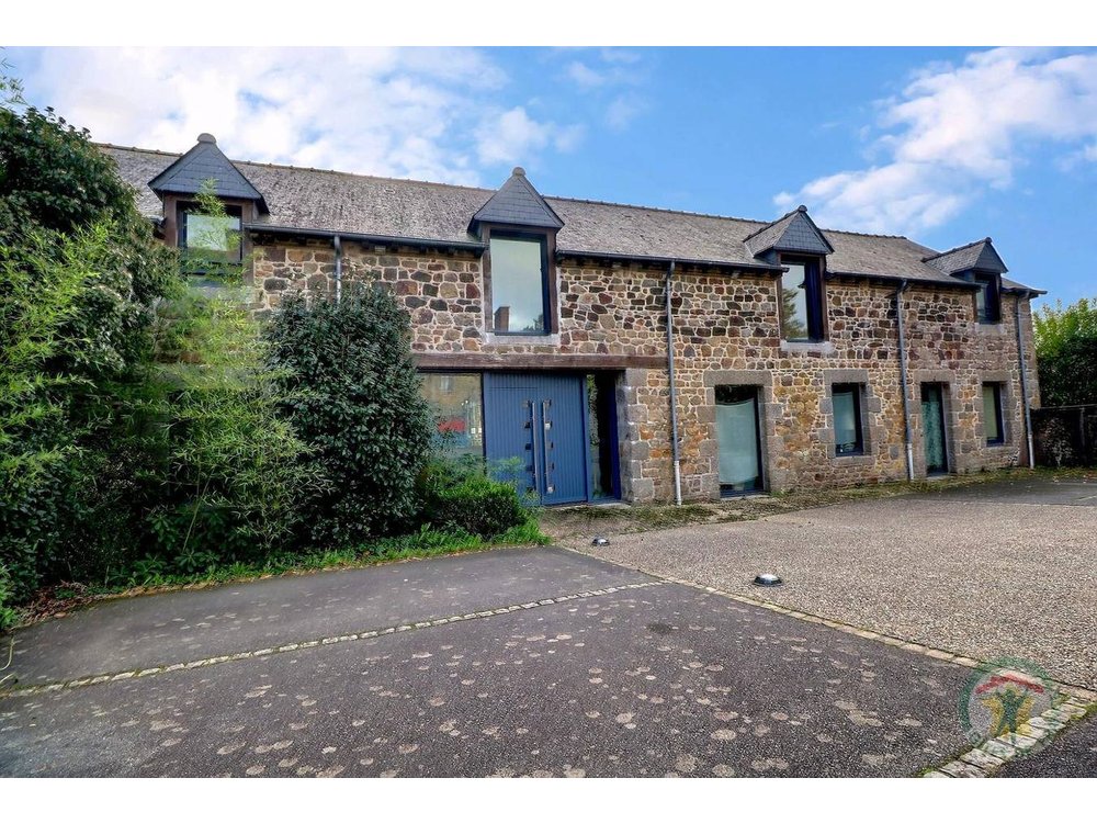 Holiday home in Bécherel from £56 per night