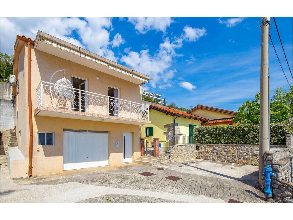Holiday home in Icici from £52 per night