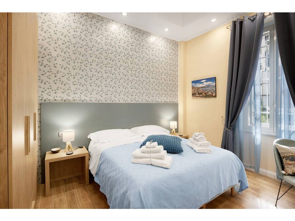 Holiday home in Naples from £144 per night