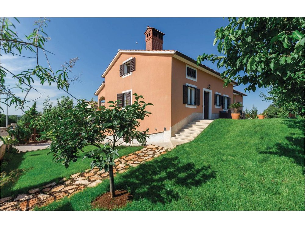 Holiday apartment in Tar-Vabriga from £35 per night