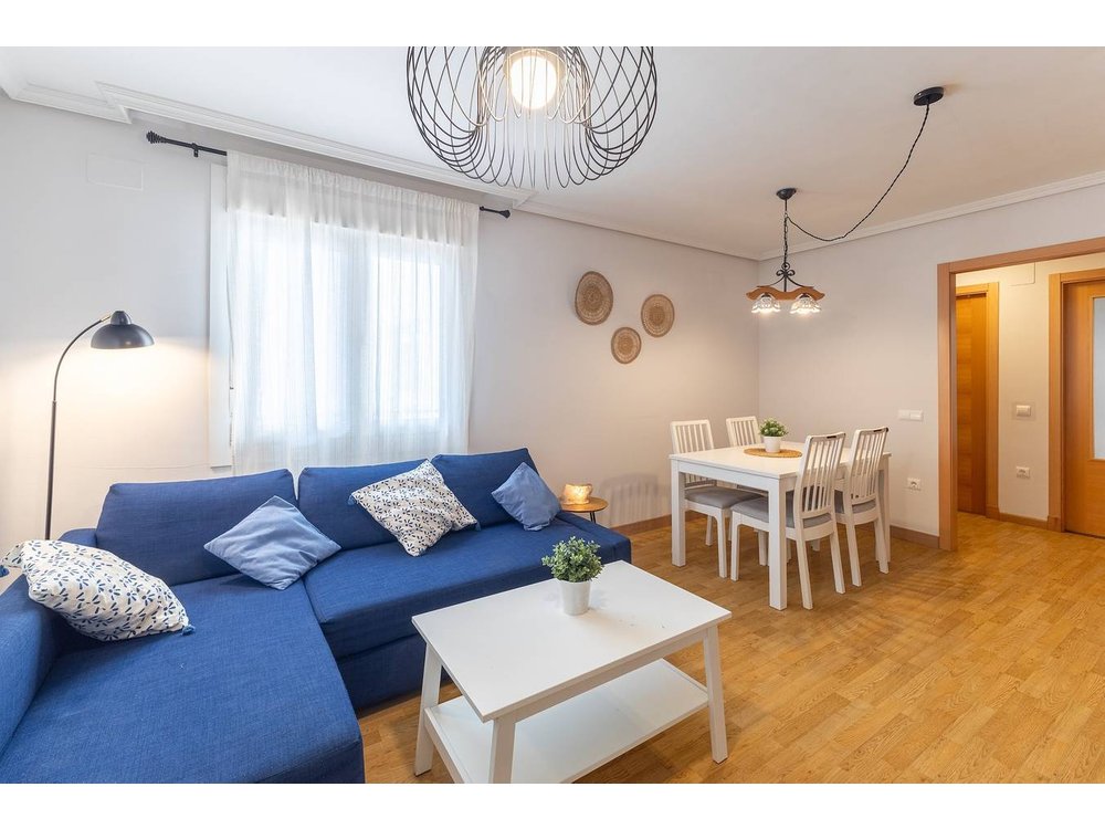 Holiday home in Candeleda from £56 per night