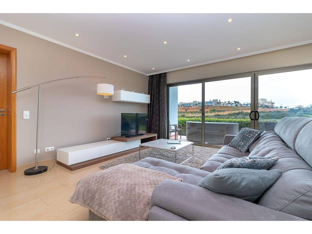 Holiday apartment in Ferragudo from £264 per night