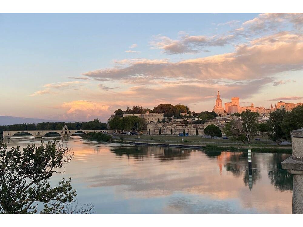 Holiday apartment in Avignon from £195 per night