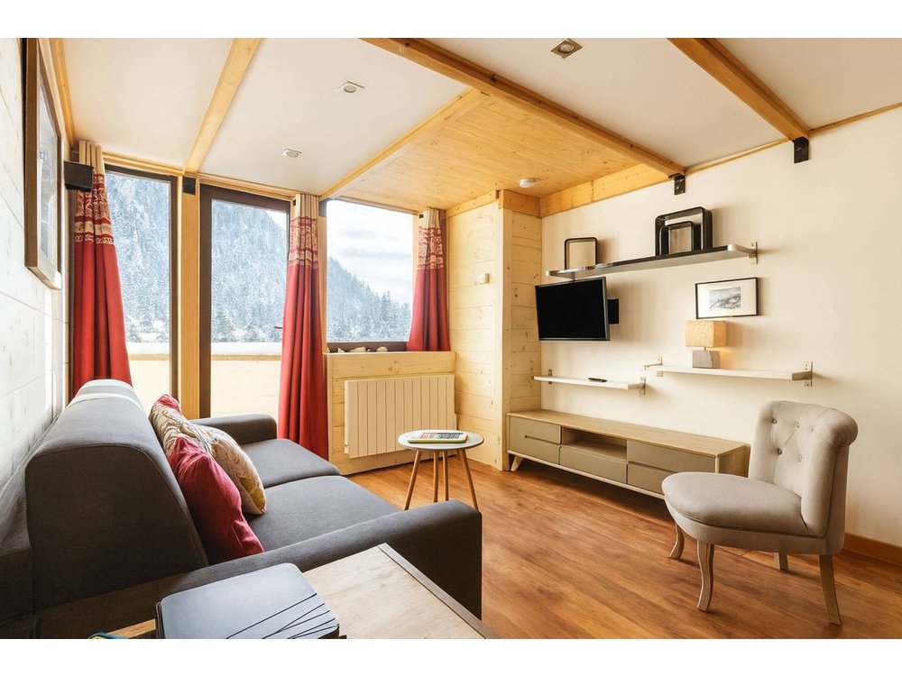 Holiday apartment in Rhone-Alps from £177 per night