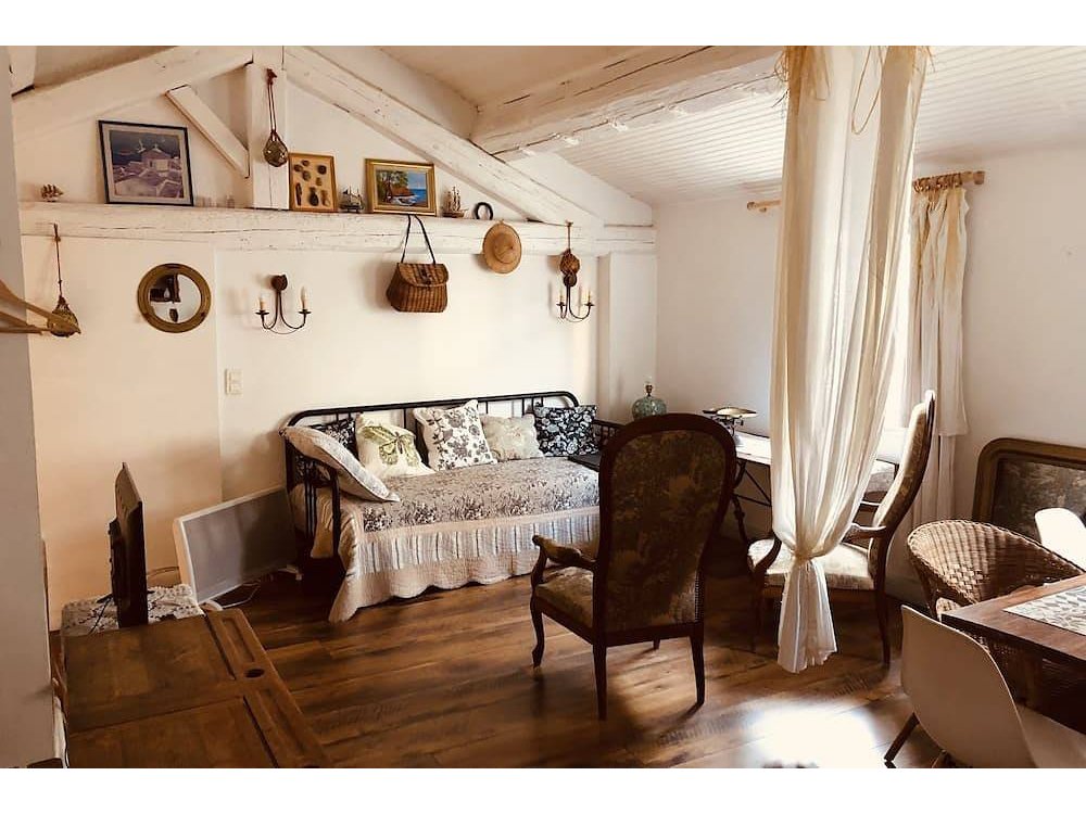 Holiday home in Avignon from £294 per night