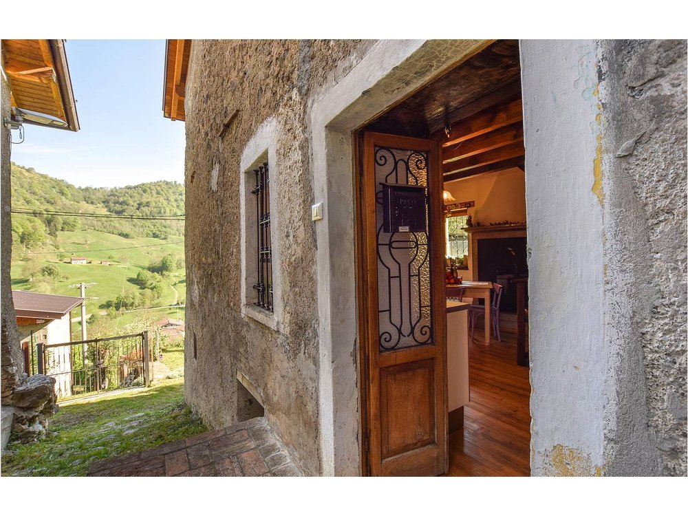Holiday home in Garda Mountains from £51 per night