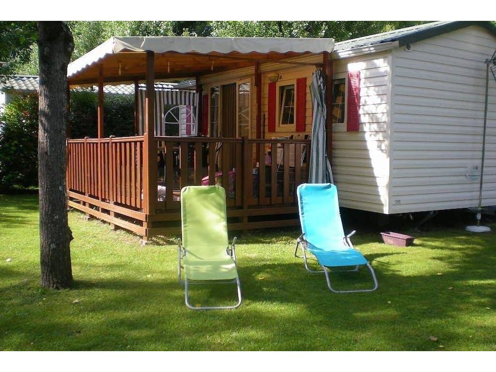 Camping in Ascarat from £61 per night