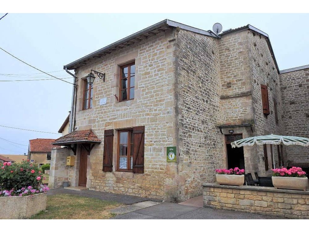 Holiday home in Haute-Marne from £49 per night