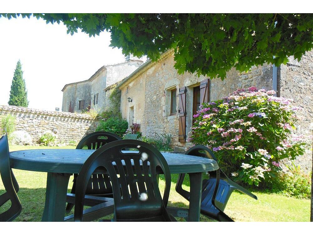 Holiday home in Gavaudun from £89 per night