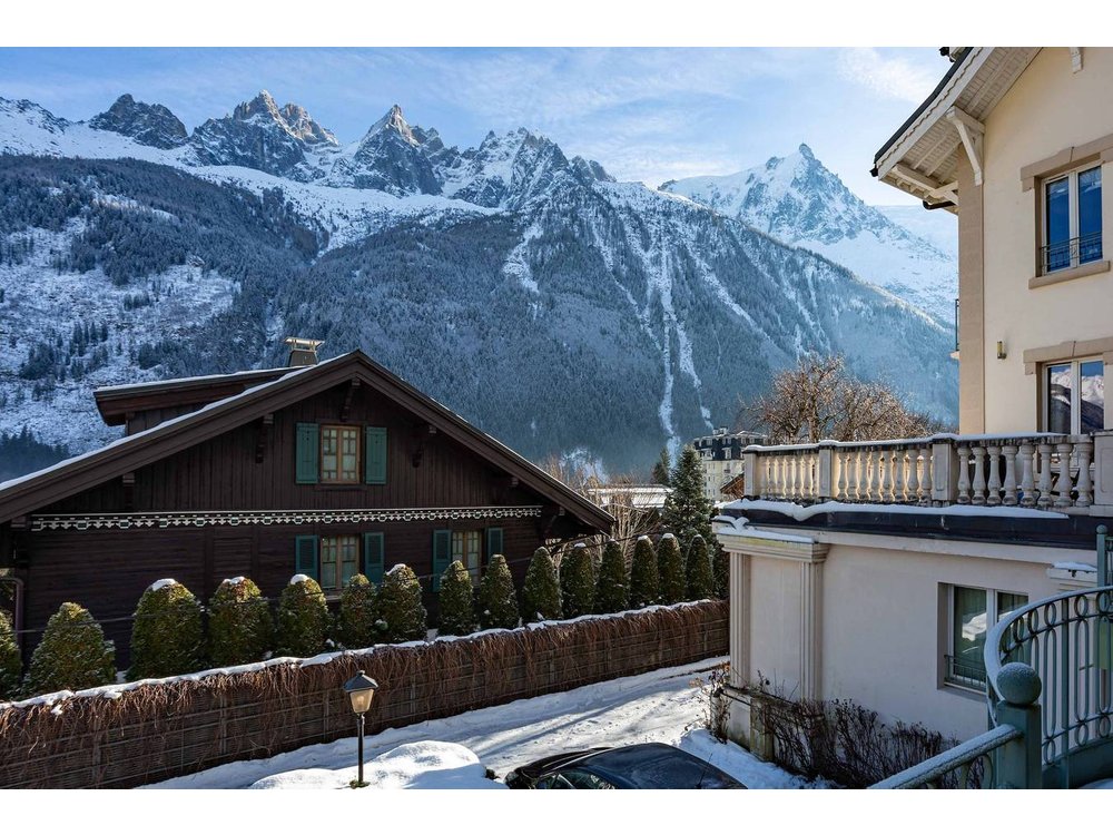 Holiday apartment in Rhone-Alps from £432 per night