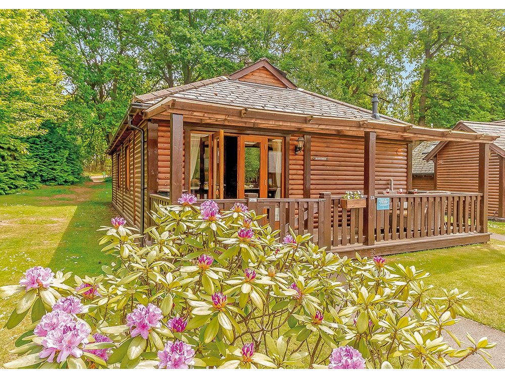 Holiday home in Surrey from £93 per night