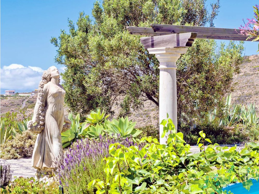 Holiday home in Arico from £105 per night