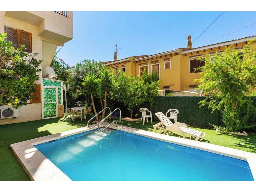 Holiday home in Torrevieja from £56 per night