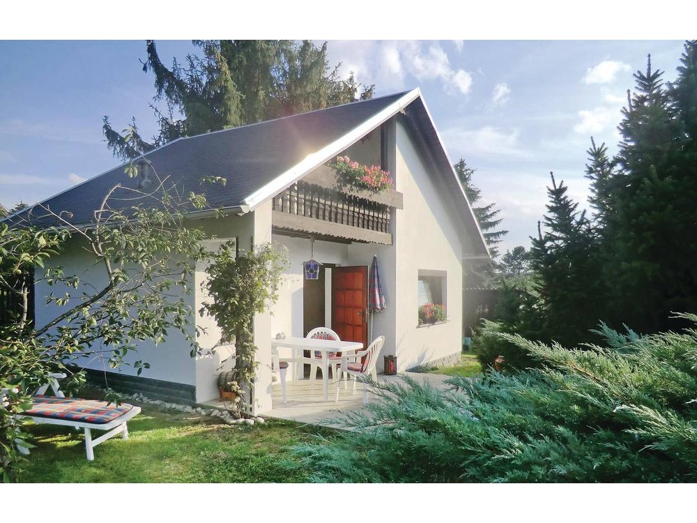 Holiday home in Weischlitz from £38 per night