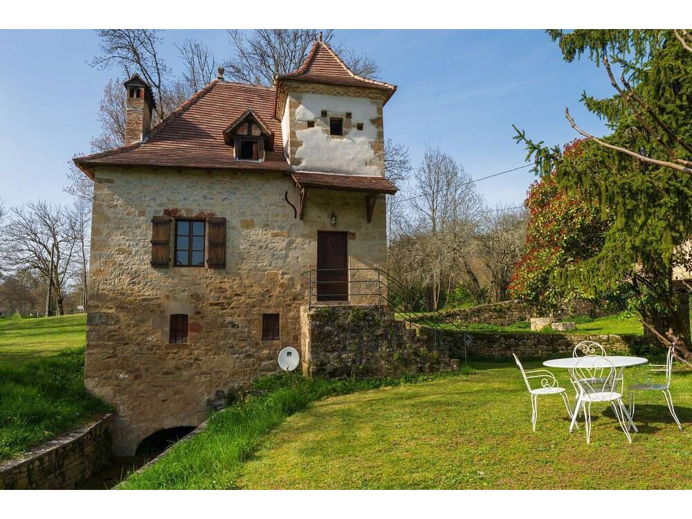 Holiday home in Lot from £50 per night