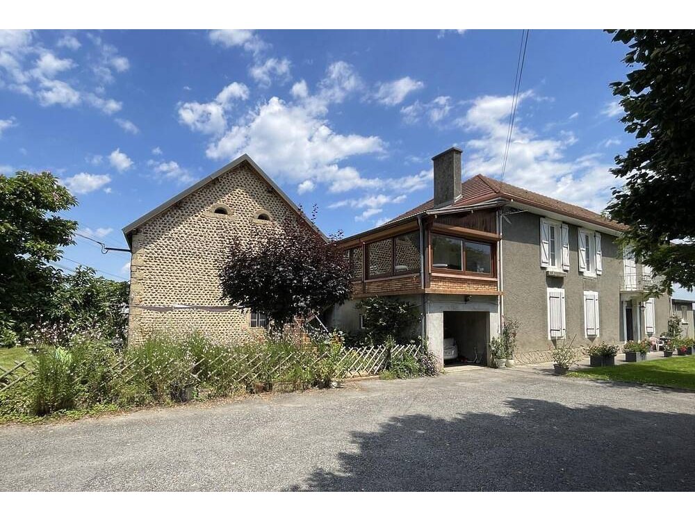 Holiday home in Béarn from £47 per night