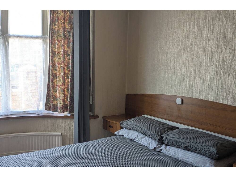 Holiday home in Gower from £55 per night