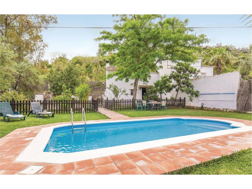 Holiday home in Cádiz Province from £52 per night