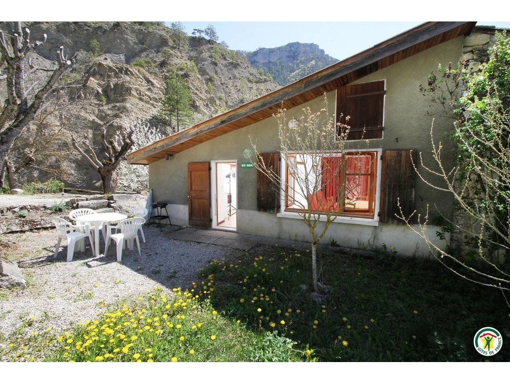Holiday home in Drôme from £51 per night