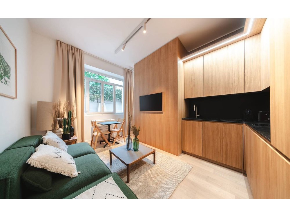 Holiday apartment in Paris from £168 per night