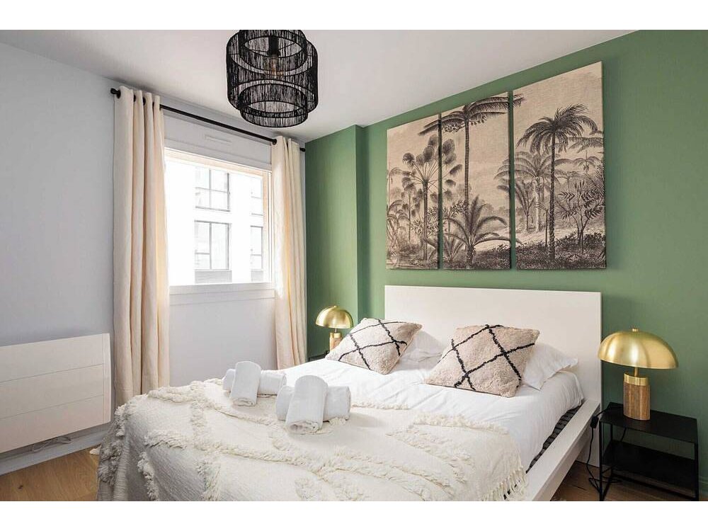 Holiday apartment in Lyon from £352 per night