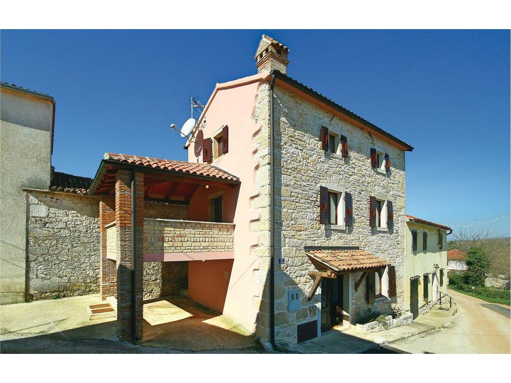 Holiday home in Vižinada from £37 per night