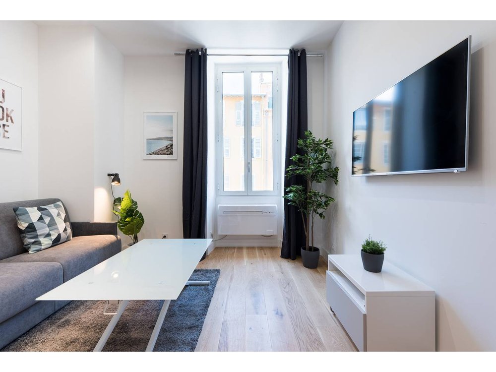 Holiday apartment in Côte d'Azur from £62 per night