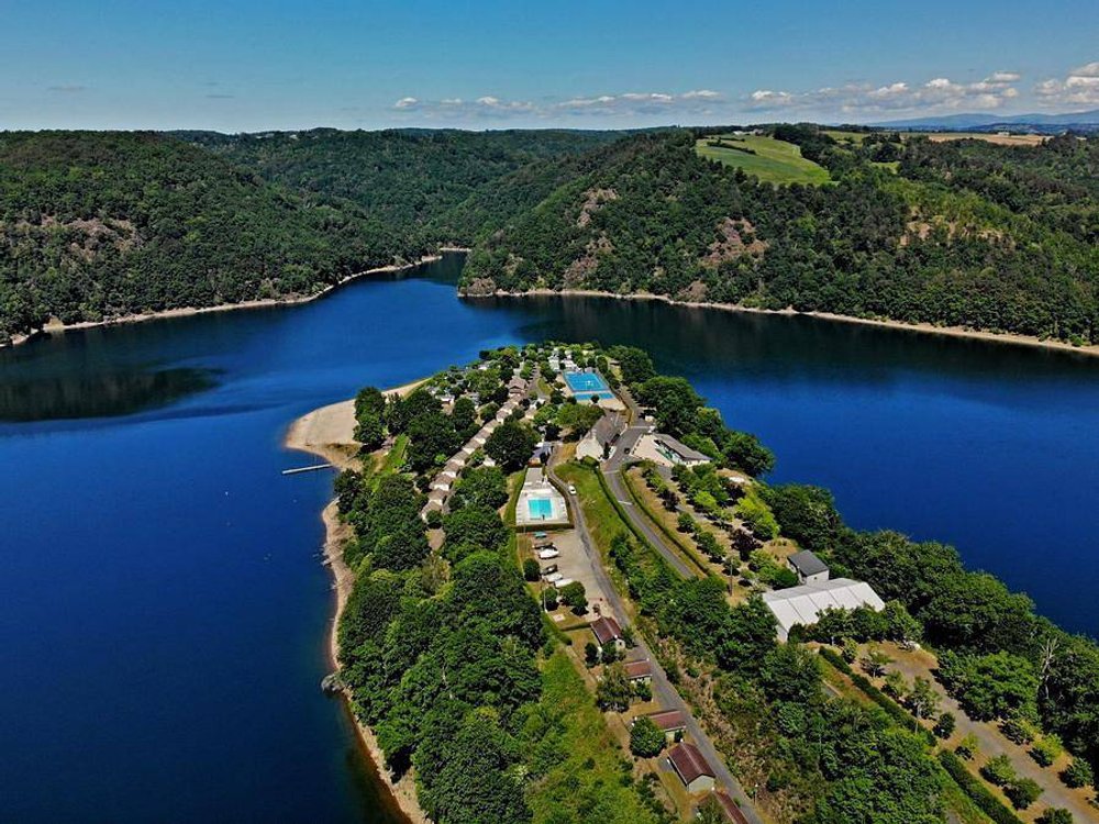Camping in Arnac from £25 per night