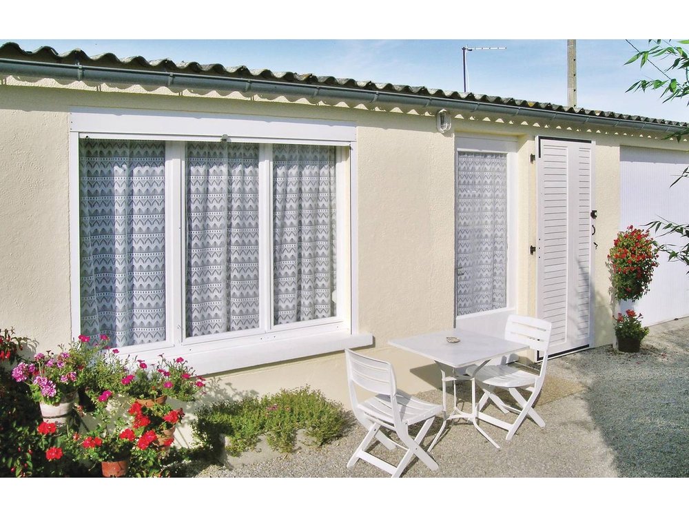 Holiday home in Manche from £23 per night