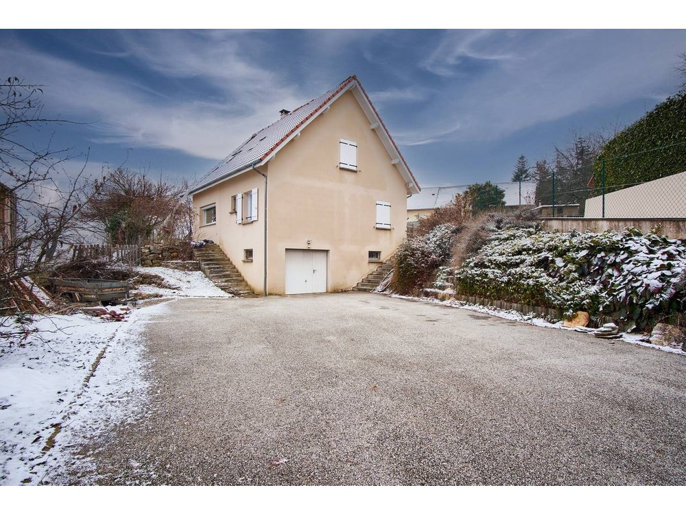 Holiday home in Isère from £43 per night