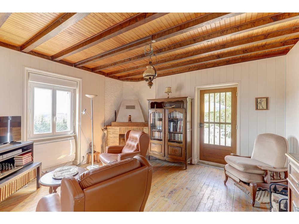 Holiday home in Auvergne from £46 per night