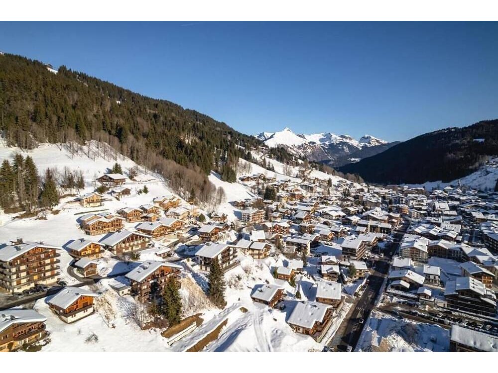 Holiday apartment in Les Gets from £1292 per night