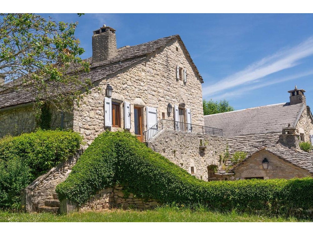 Holiday home in Lozère from £51 per night