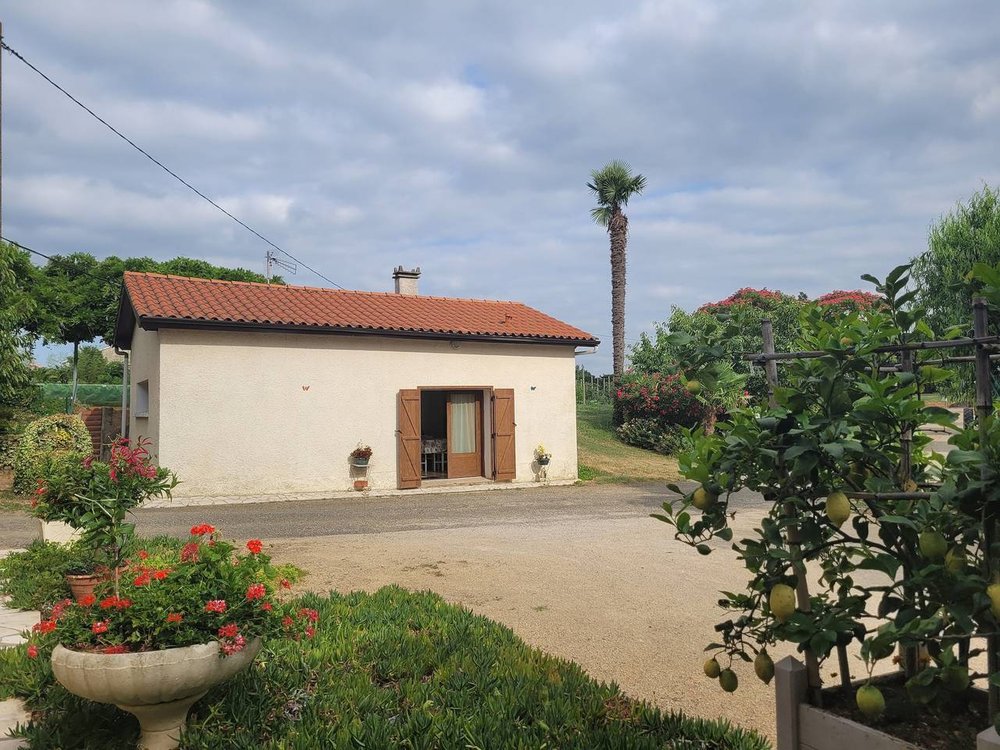 Holiday home in Midi-Pyrenees from £43 per night