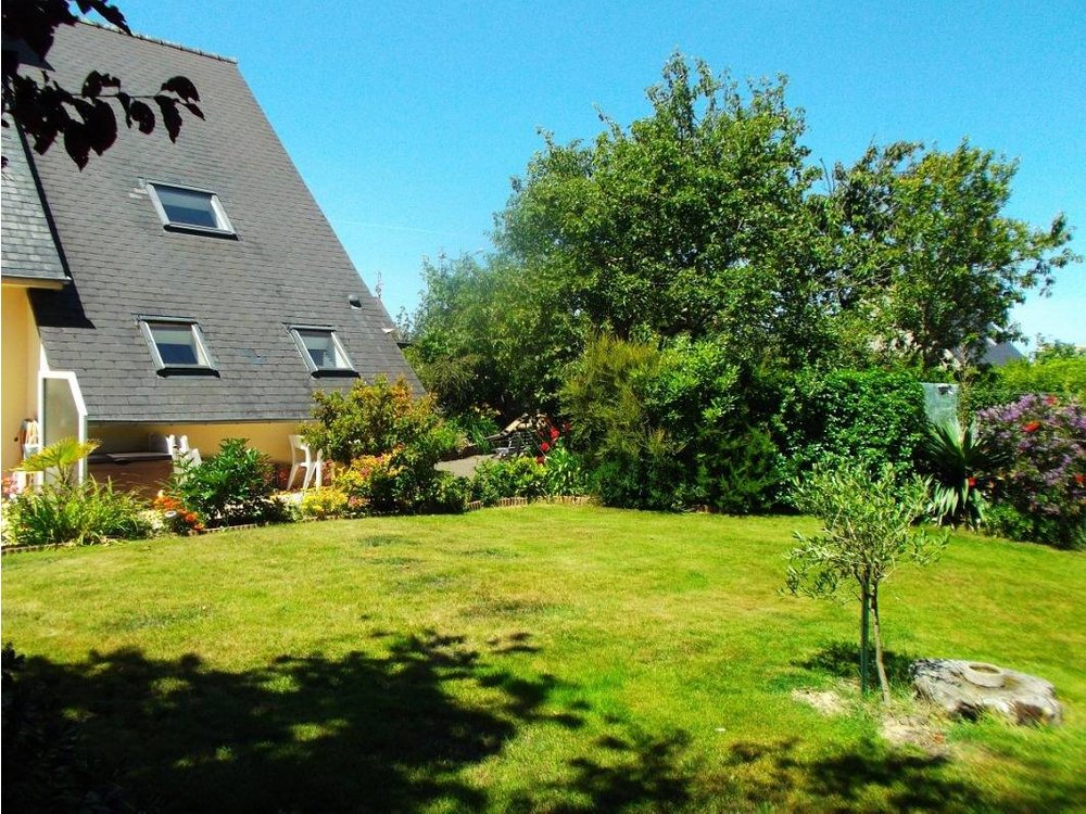Holiday home in Trébeurden from £54 per night