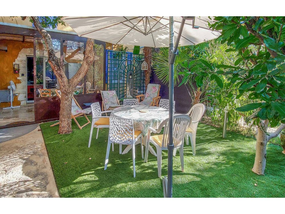 Holiday home in Vaucluse from £56 per night