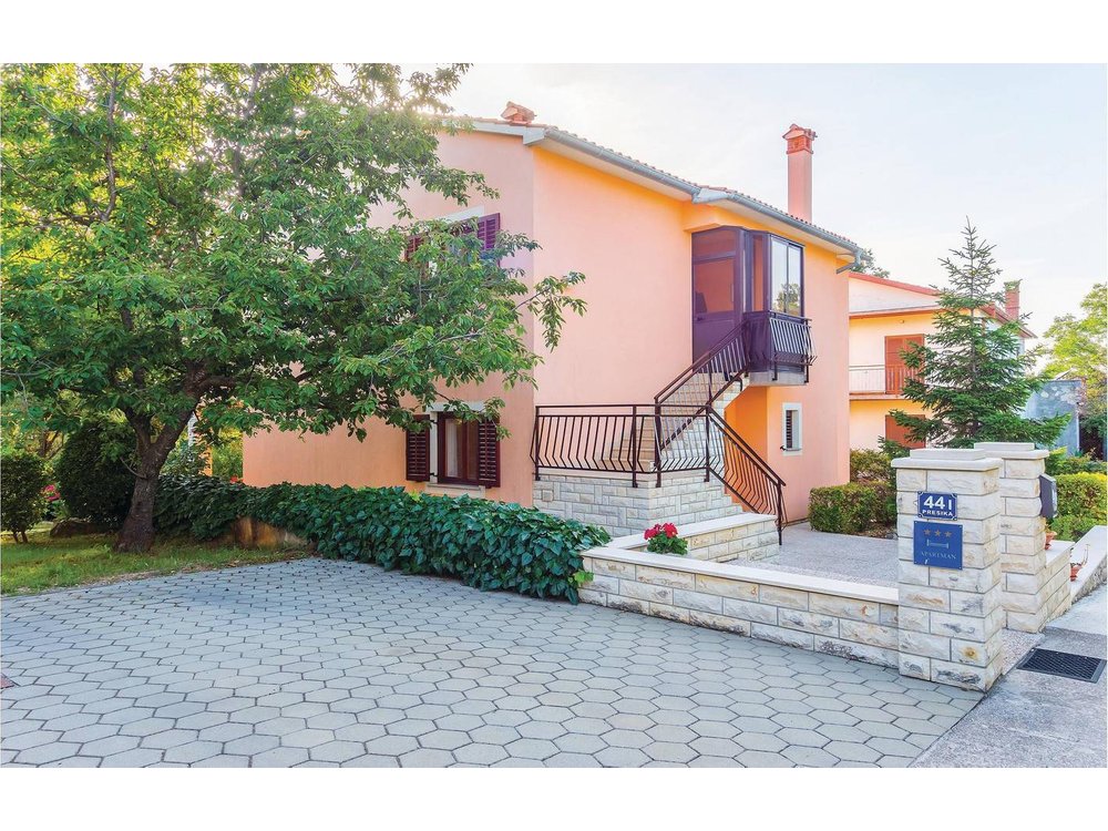 Holiday apartment in Labin from £23 per night