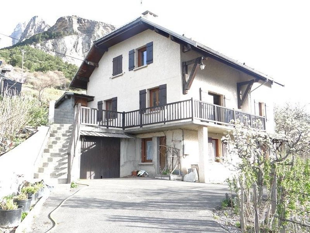 Holiday home in Gap region from £55 per night