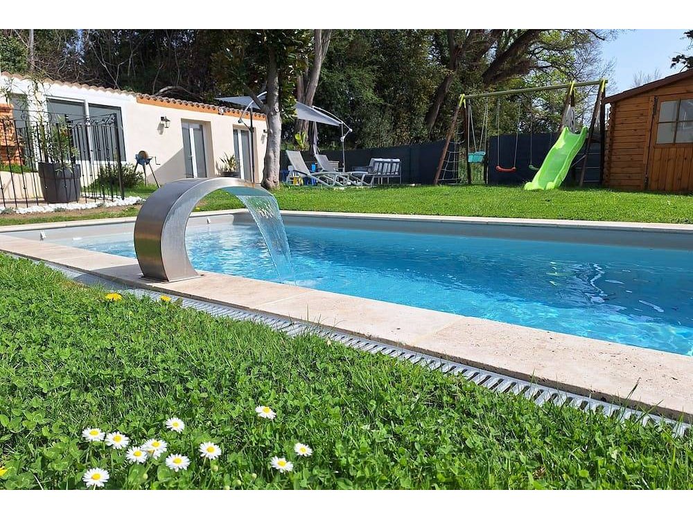 Holiday home in Avignon from £145 per night